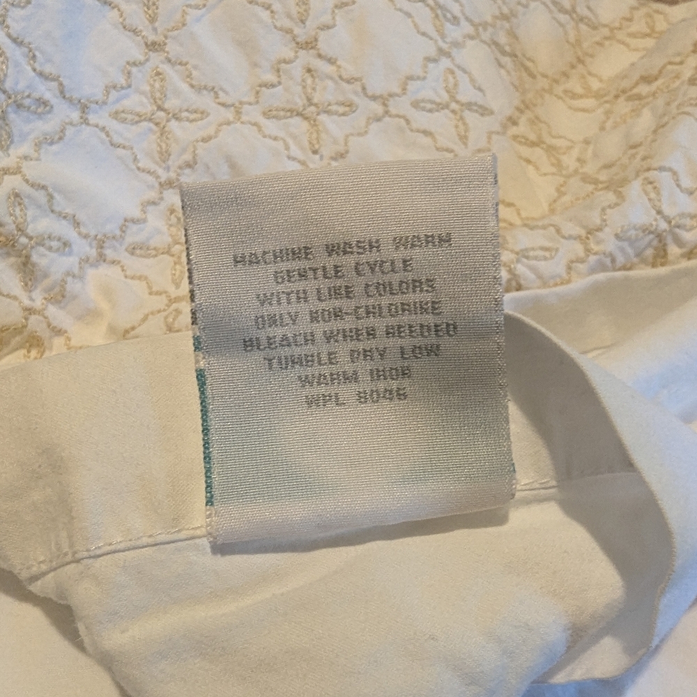 Martha Stewart Collection Embroidered Tile Ikebana Shams pair 20in X 28in pillow - Picture 8 of 8